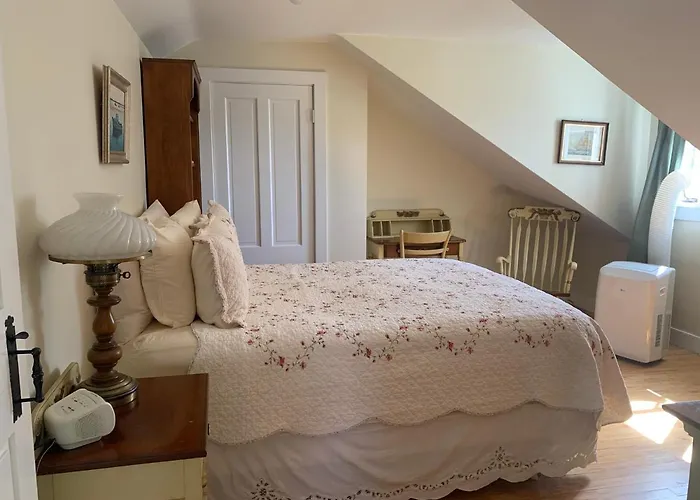 Delano Homestead Bed And Breakfast
